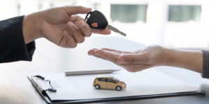 Fraudes al comprar un auto usado: Cómo identificarlos y evitarlos