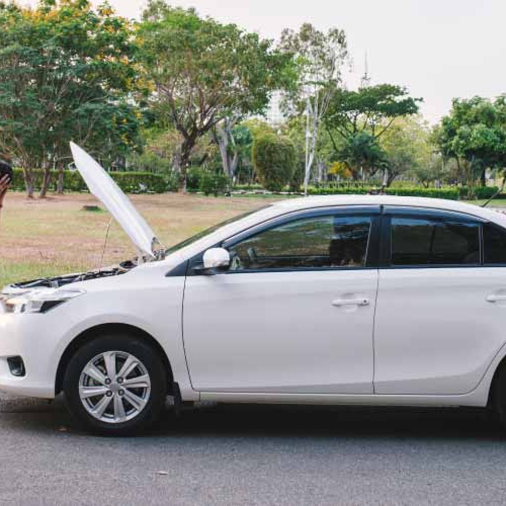 ¿Qué hacer si tu auto se descompone en la carretera? 