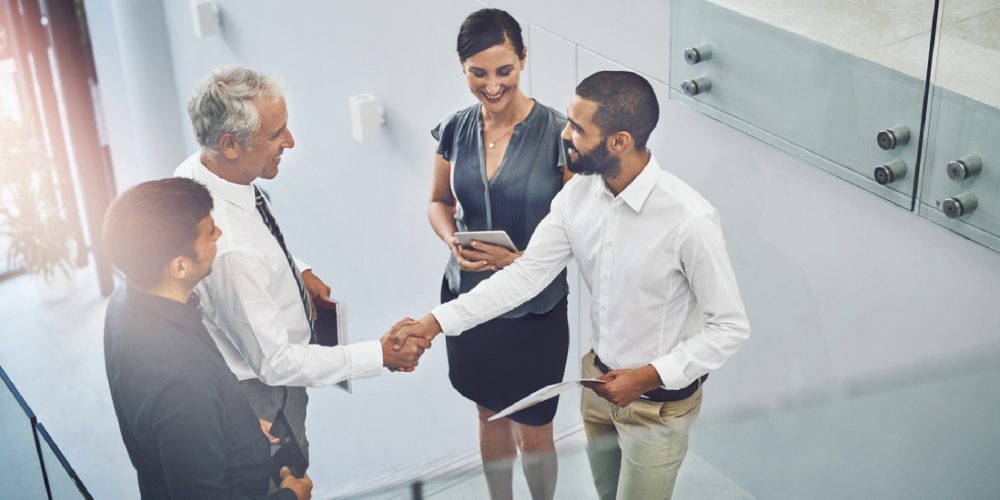 Cualquiera vende Un Agente facilita